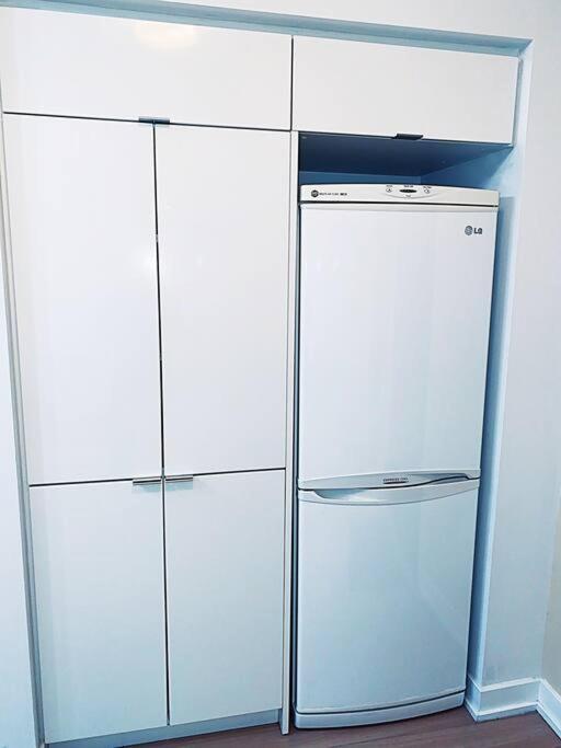 Stunning Condo Wit Amazing View 5Mins From Cntower 토론토 외부 사진